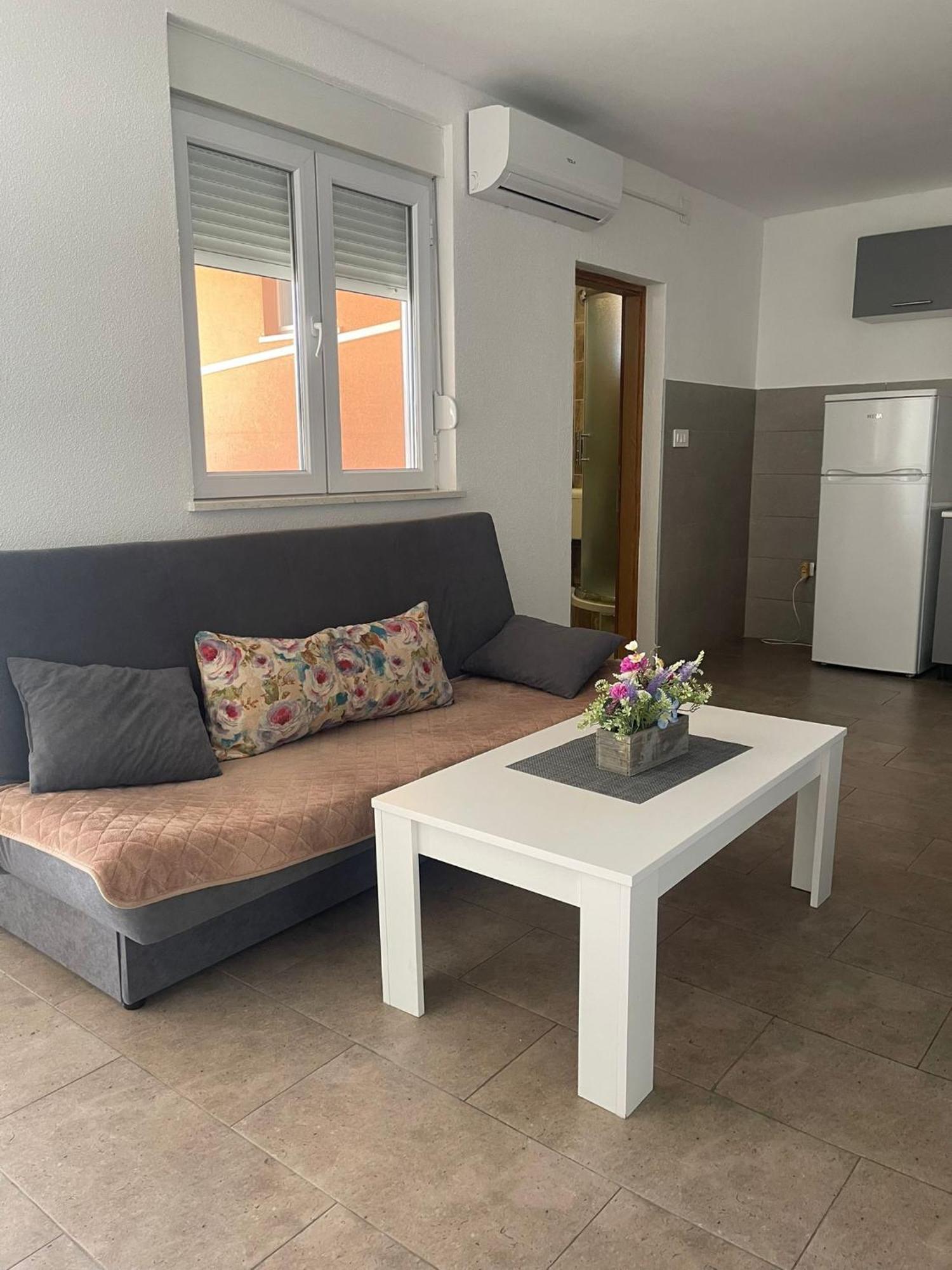 Apartmani Zuti Neum Cameră foto
